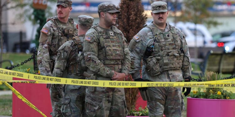 2 National Guardsmen shot in D.C., suspect in custody