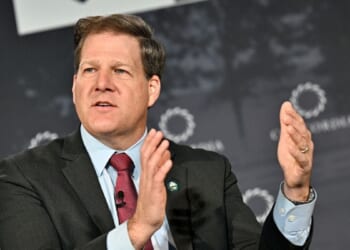 Airline Industry Leader Warns Flight Delays Are Reaching An ‘Inflection Point’ As Shutdown Drags On