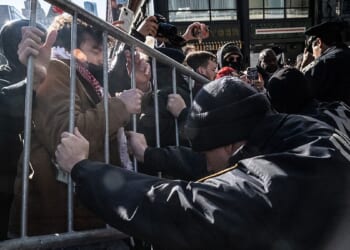 Anti-ICE Protesters Trap Agents In NYC Parking Garage, Foil Raid