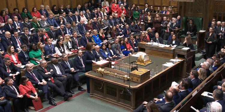 Bishops and charities celebrate Chancellor’s removal of the two-child benefit cap