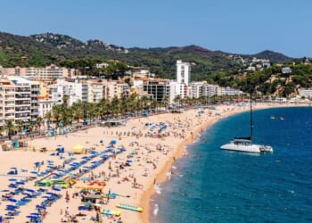 Brit girl fighting for life after nearly drowning on Spain school trip | World | News