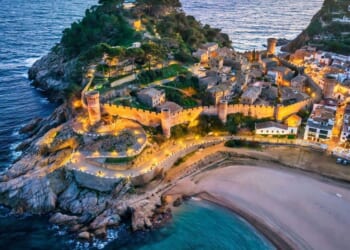 British teen in critical condition after horrific beach incident in Spain | World | News