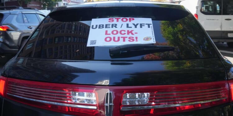 California law allowing rideshare drivers to unionize could harm gig workers