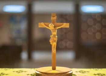 Chicago worshippers given whistles to sound alert should immigrations officers appear