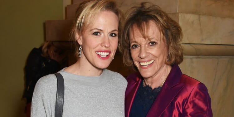 Dame Esther Rantzen shares assisted dying message | UK | News