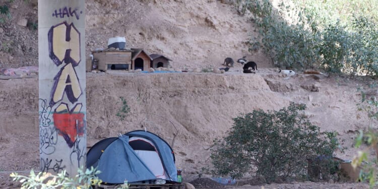 Don't panic over federal cuts for homeless programs