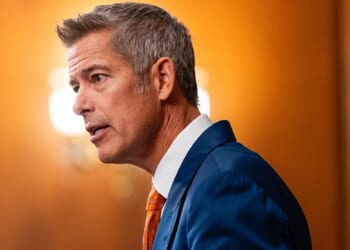 Duffy Gives $10K Checks to Faithful Air Traffic Controllers