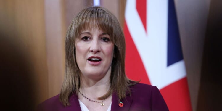 Employers beg Rachel Reeves not to damage economy even more | Politics | News