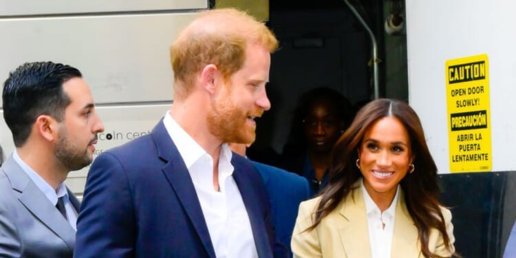 Fears another royal is 'doing a Harry and Meghan' and moving to US - not Andrew | Royal | News