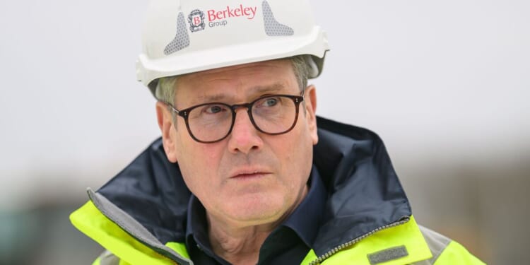 Fury over Keir Starmer's 'shameful' plans to speed up house building near 'precious' parks | UK | News