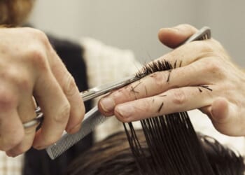 Fury over ad for barbers to cut hair of migrants before deportation | UK | News