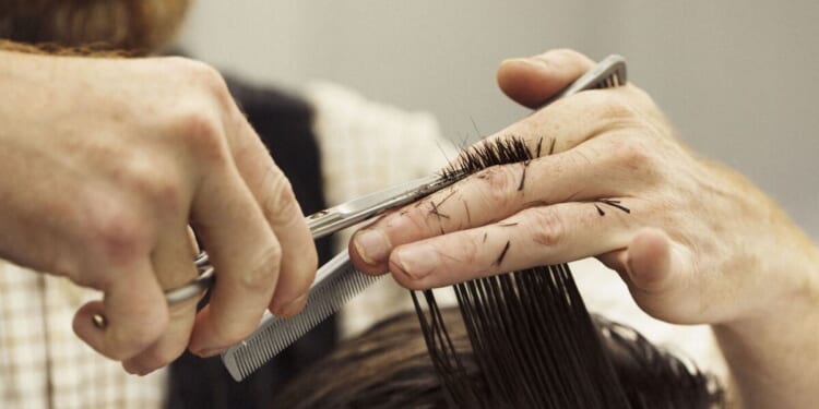 Fury over ad for barbers to cut hair of migrants before deportation | UK | News