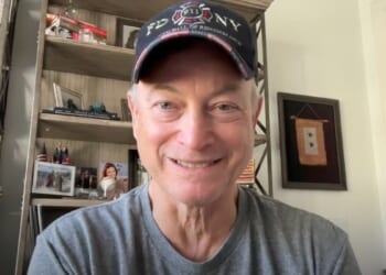 Gary Sinise Makes It Life Mission To Honor Those Who Defend