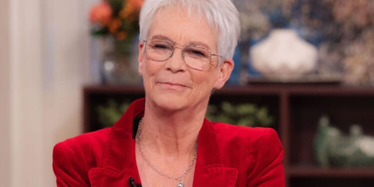 Hollywood star 'I love getting older - I'm prettier at 67 than at 30' | UK | News