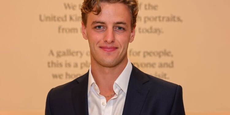 'Hottest royal' set to quietly follow in Prince William's footsteps | Royal | News