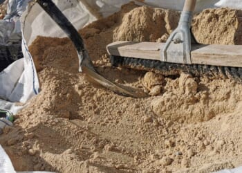 Households urged to stockpile sand this November | UK | News