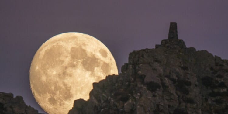 How to see November 5 beaver moon - the biggest supermoon of 2025 | UK | News