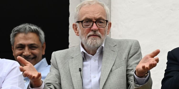 Jeremy Corbyn’s new party implodes as MP blasts ‘prejudice against Muslim men’ | Politics | News