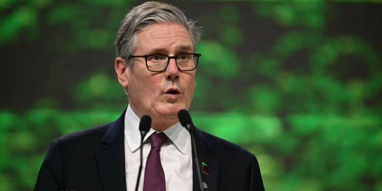 Keir Starmer breaks his silence in BBC bias row and 'doctored' Trump speech | Politics | News