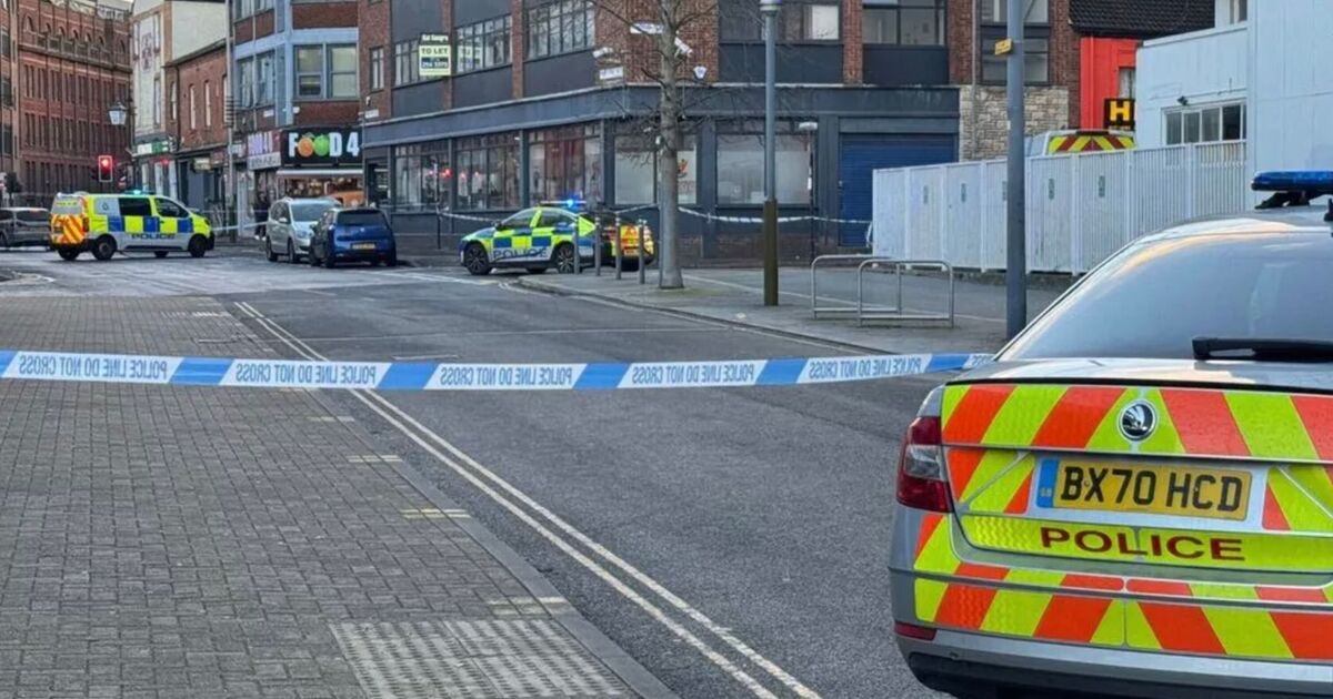 Leicester LIVE: Locals told 'avoid the area' after 'grenade handed into charity shop' | UK | News