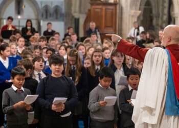 Let children know the joy of singing together