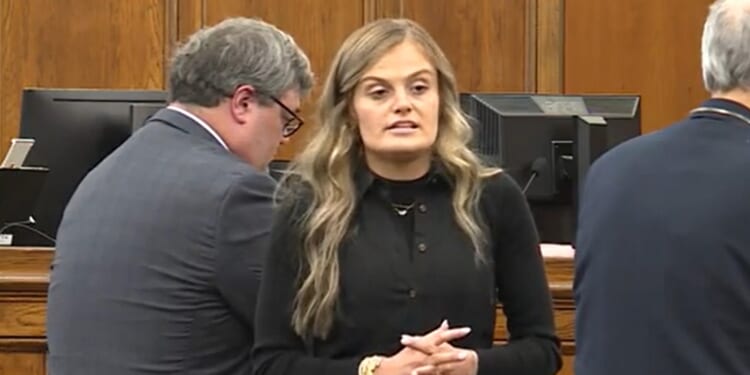 Lindsey Whiteside’s attorney argues against resentencing