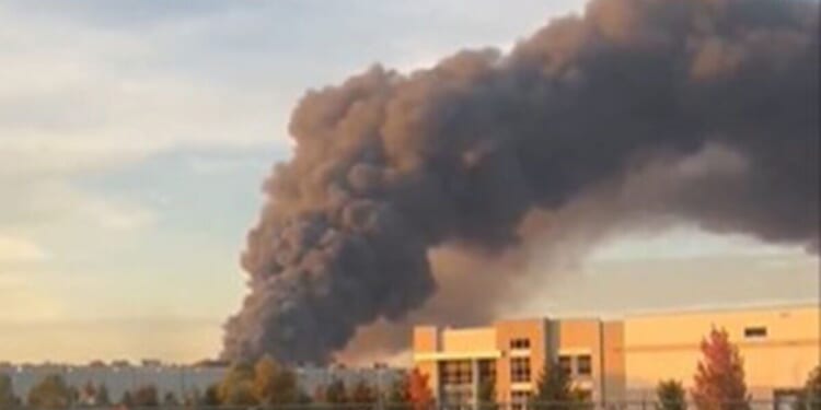 Louisville plane crash LIVE: Smoke seen for miles after 'UPS plane crashes' | World | News