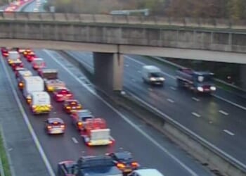 M1 traffic LIVE: Chaos on motorway as crash sparks 'severe' delays and hours-long closure | UK | News