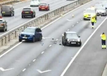 M11 traffic LIVE: Chaos on major motorway as crash sparks 50-minute delays | UK | News