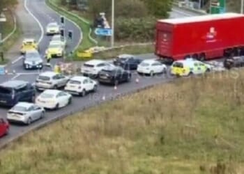 M6 traffic LIVE: Motorway closed after 'serious' crash involving pedestrian in Cheshire | UK | News