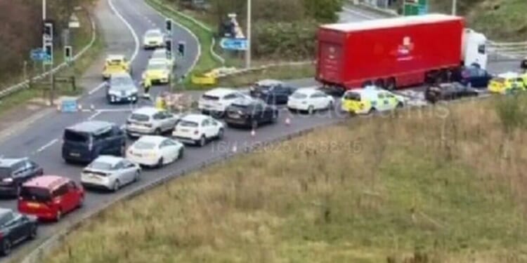 M6 traffic LIVE: Motorway closed after 'serious' crash involving pedestrian in Cheshire | UK | News