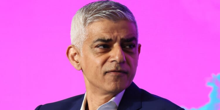 MP slams Khan as lights stolen from wife's Porsche in 'warzone London’ | UK | News