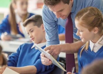 Make RE part of national curriculum, review advises Government