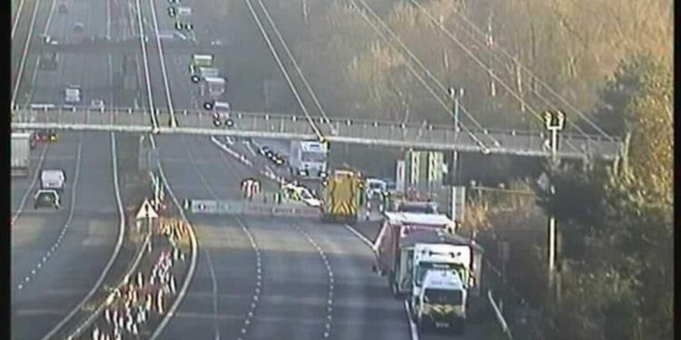 Man in 30s dies in M20 multi vehicle crash | UK | News