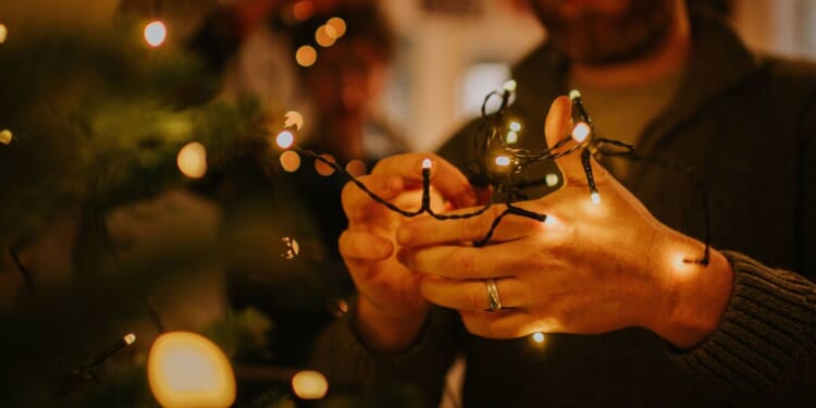 Martin Lewis' MSE on how much your Christmas lights will cost you | UK | News