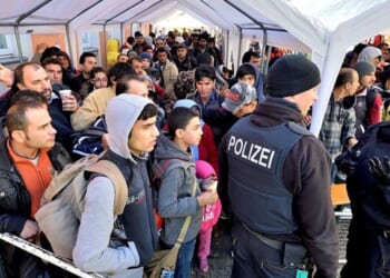 Migrant panic as refugee kids told 'go home' at schools and kindergartens in Germany | World | News
