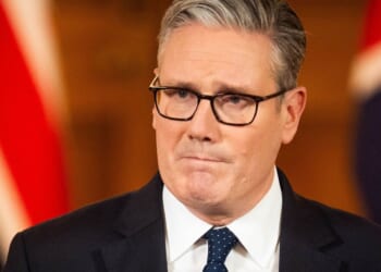 More Labour chaos as 4 rebel MPs have whip restored | Politics | News