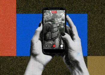 Oregon woman says ICE broke out her car windows, detained her for filming them