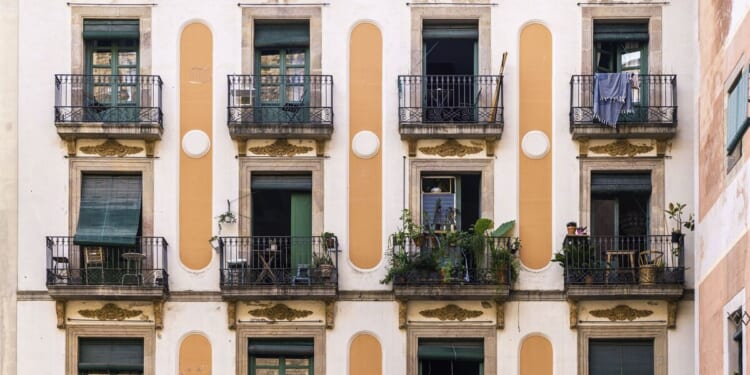 Panic in Poland as residents abandon country for Spain | World | News