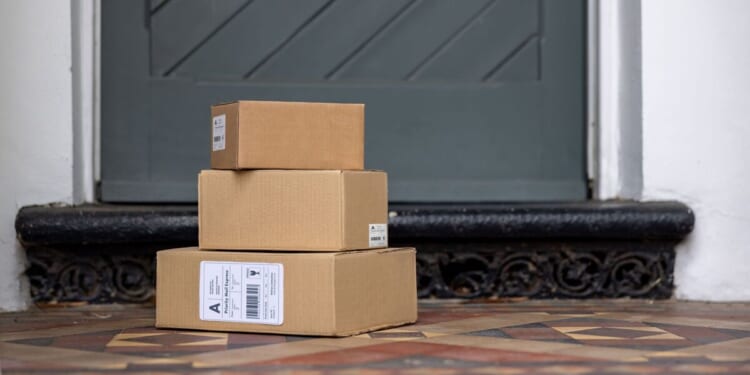 Parcel problems reach record as 15 million people are let down on the doorstep | UK | News