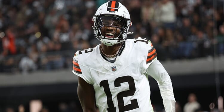 President Trump Gives Shedeur Sanders Rave Review After First Start