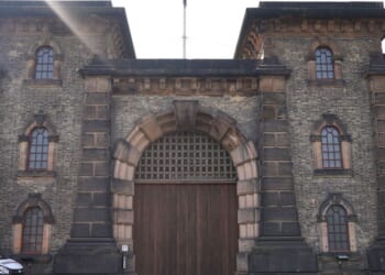 Prisoner manhunt LIVE: Algerian 'sex offender' on the run after being mistakenly released | UK | News