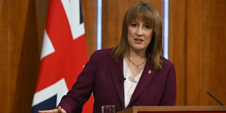 Rachel Reeves issued damning verdict by former Bank of England chief | Politics | News