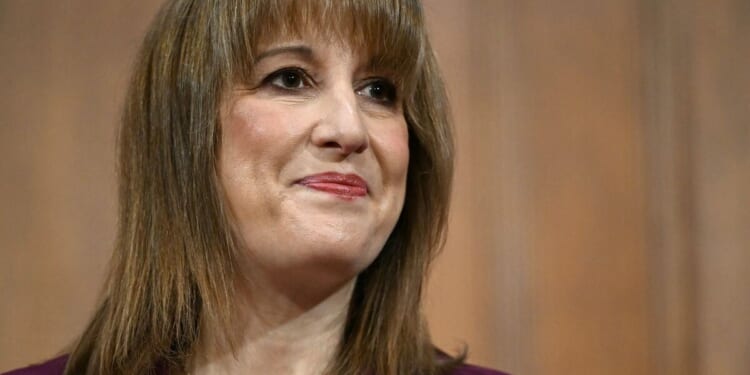 Rachel Reeves 'tells watchdog she will increase income tax' despite Labour pledge | Politics | News