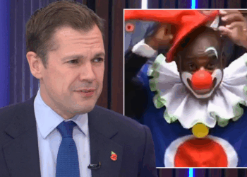 Robert Jenrick's hilarious 'apology' to David Lammy for viral clown video