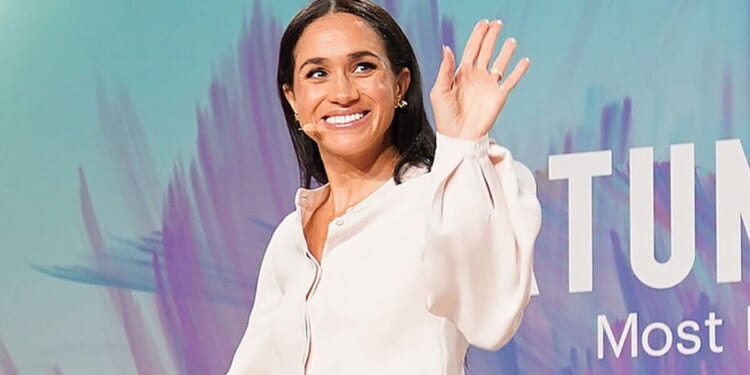 Royal Family LIVE: Meghan 'trying to woo' Netflix rival after flops | Royal | News