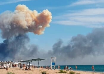 Russia panic as residents sell up and flee war torn island loved by Putin | World | News