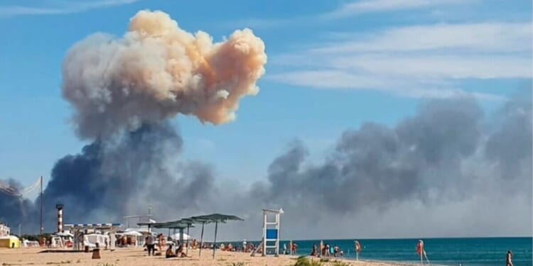 Russia panic as residents sell up and flee war torn island loved by Putin | World | News