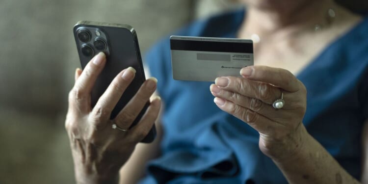 Scam warning as fraudsters use unexpected trick to steal money | UK | News