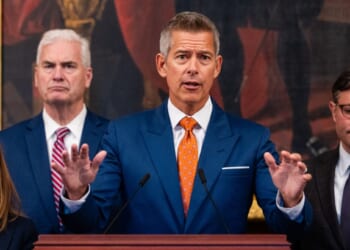 Sec. Duffy Blasts Dems for Refusing to Pay Air Traffic Controllers as Flights Canceled